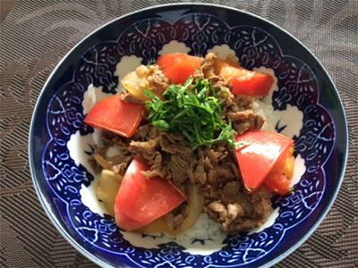 大葉のトマト牛丼